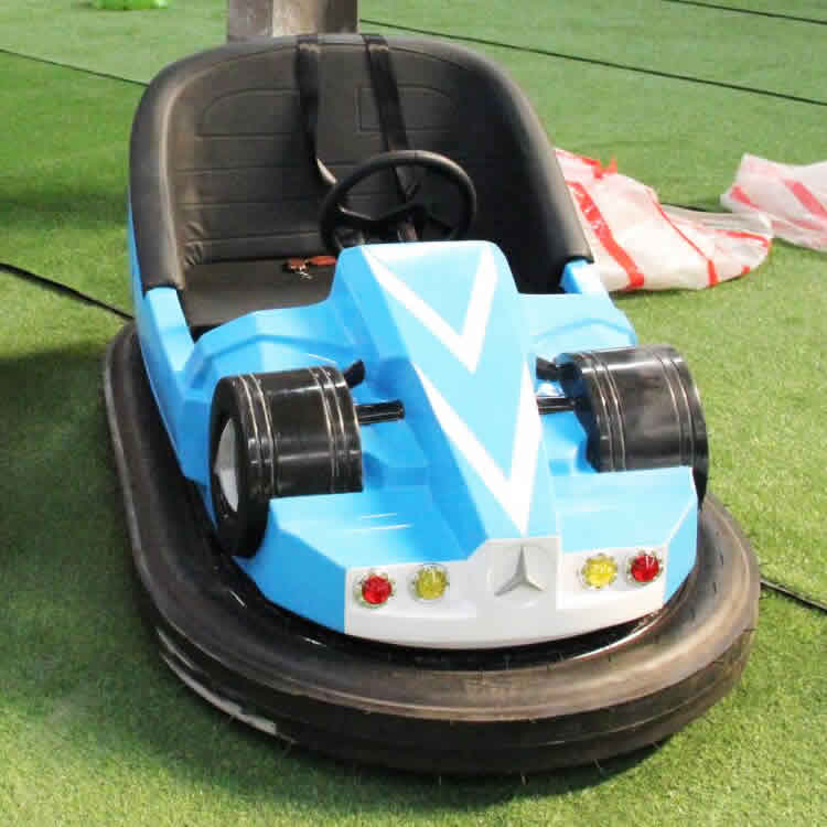 bumper car ride snow city